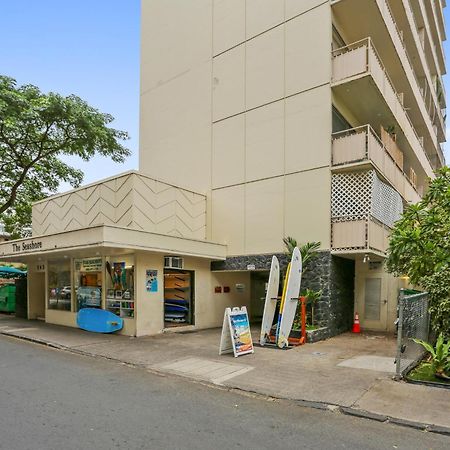 Seashore 62 Honolulu Room photo