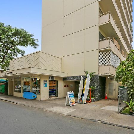 Seashore 62 Hotel Honolulu Room photo